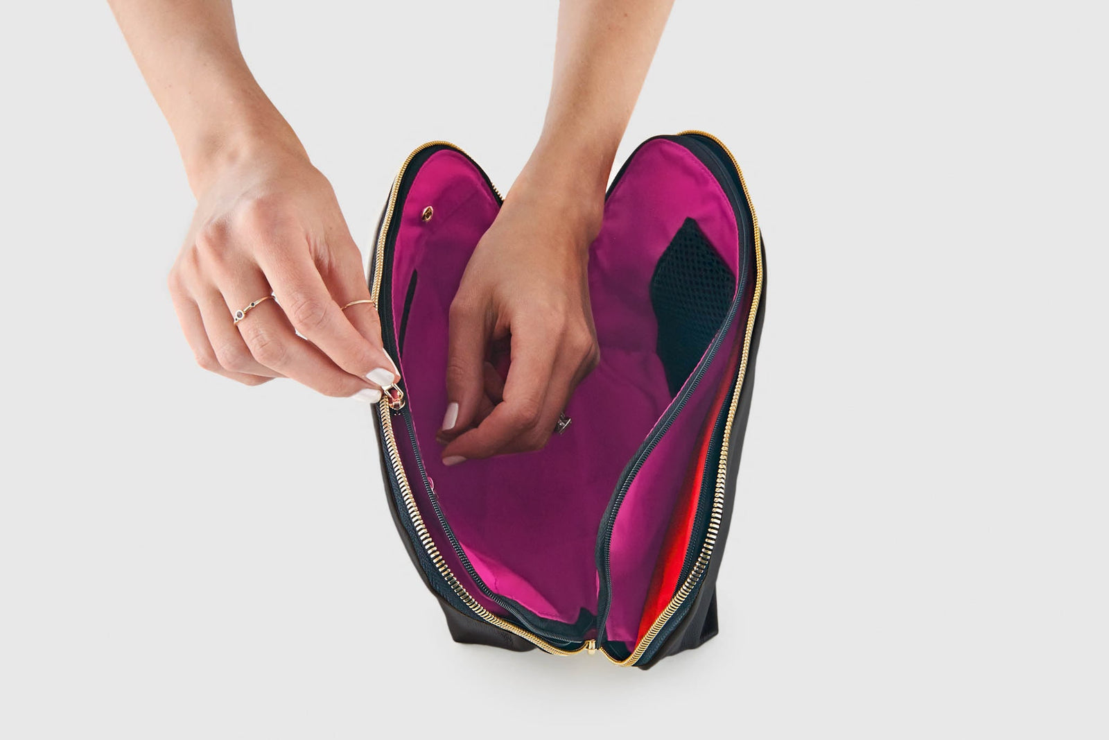 color: all+Pink; alt: Makeup Bag Liner | KUSSHI