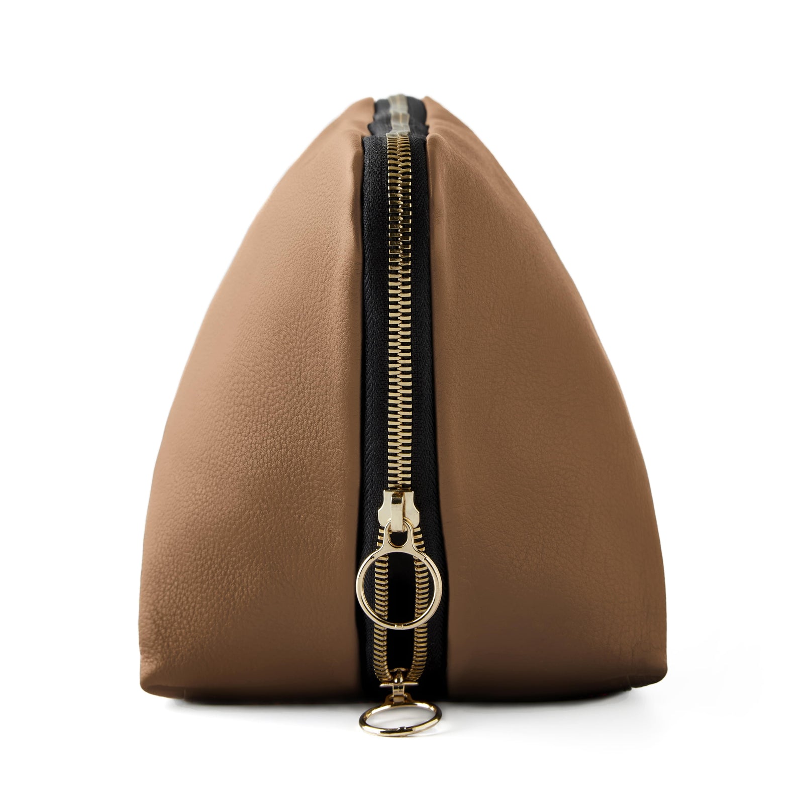 color: Luxurious Camel Leather with Red Interior; alt: Vacationer Large Size Makeup Bag | KUSSHI